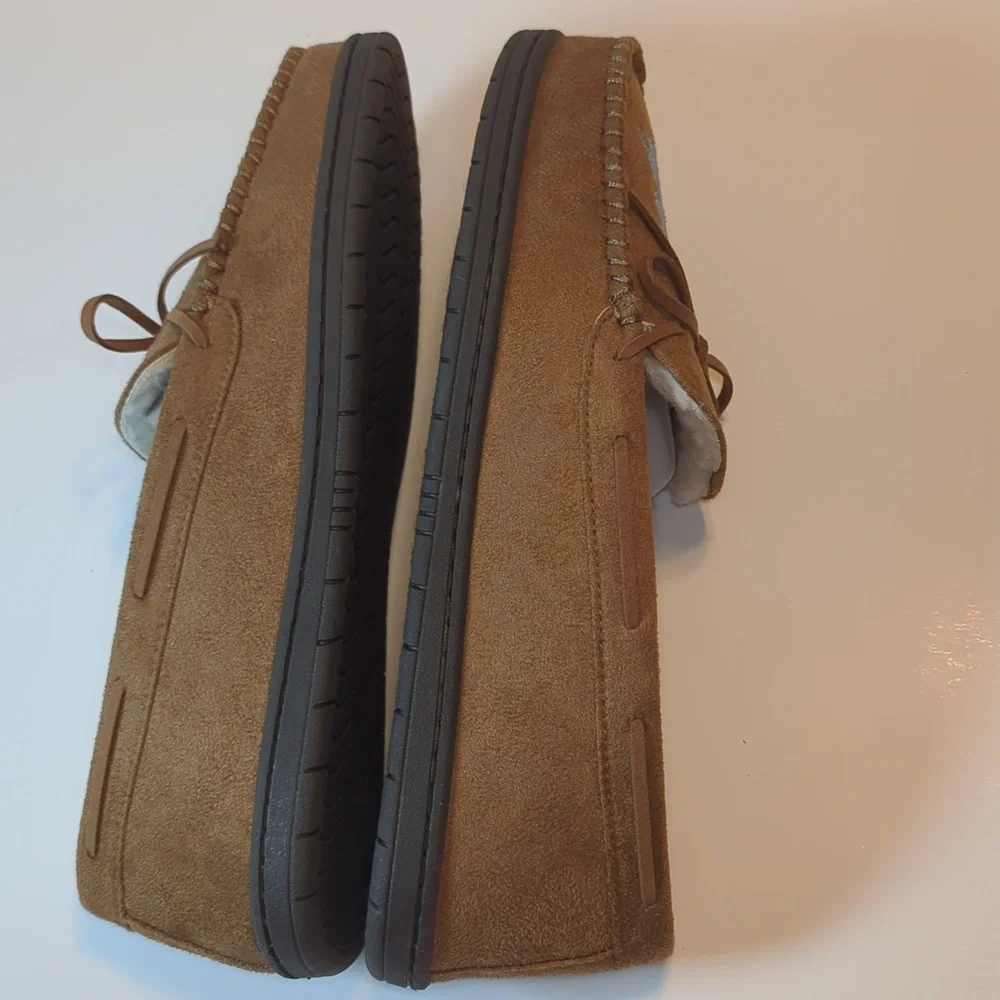 FOCO Men's North Carolina Tar Heels Moccasin Slippers Size Large - US 11/12